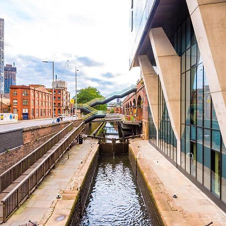 Hilltop Serviced Apartments - Deansgate Манчестър Екстериор снимка