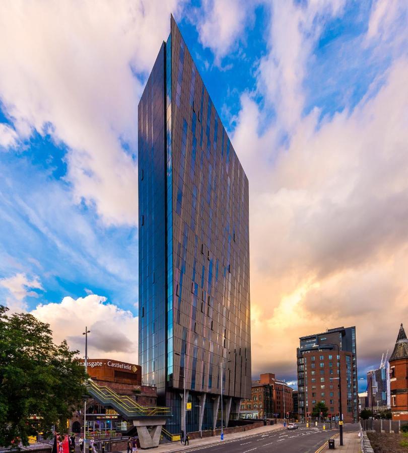 Hilltop Serviced Apartments - Deansgate Манчестър Екстериор снимка