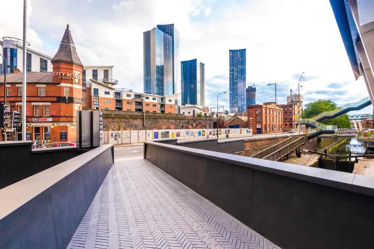 Hilltop Serviced Apartments - Deansgate Манчестър Екстериор снимка