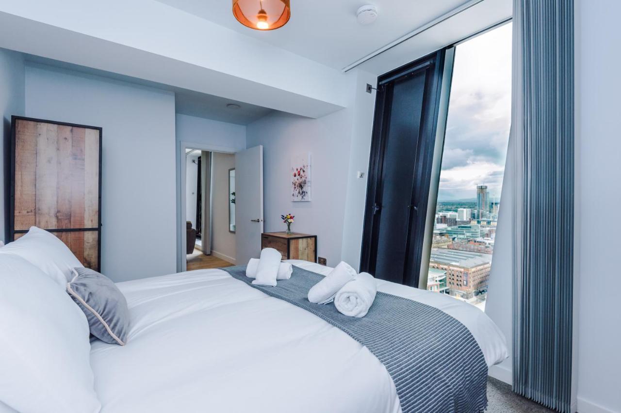 Hilltop Serviced Apartments - Deansgate Манчестър Екстериор снимка