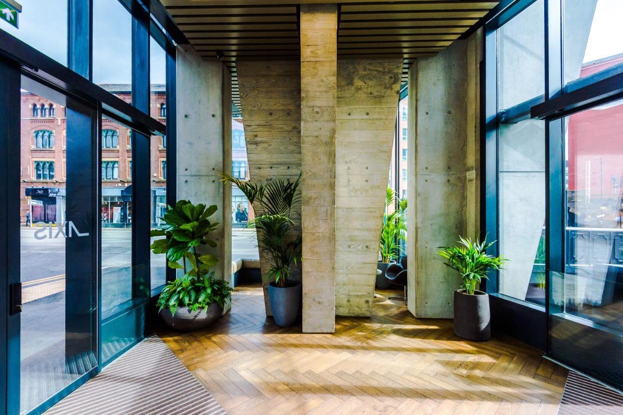 Hilltop Serviced Apartments - Deansgate Манчестър Екстериор снимка
